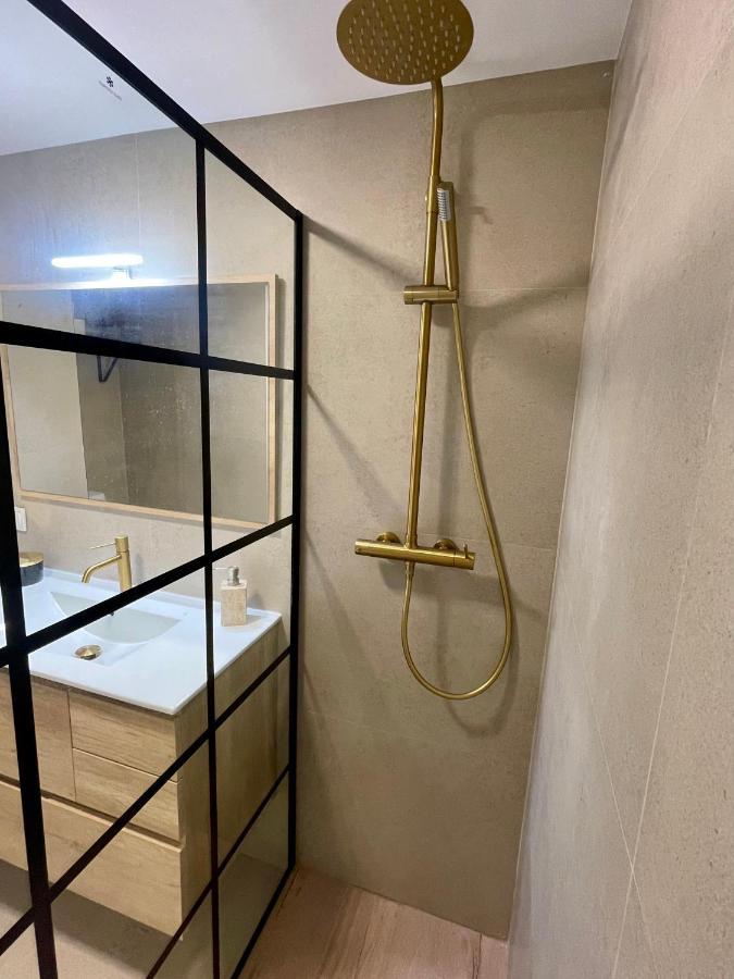 Sky Views Studio In City Centre Аликанте Экстерьер фото