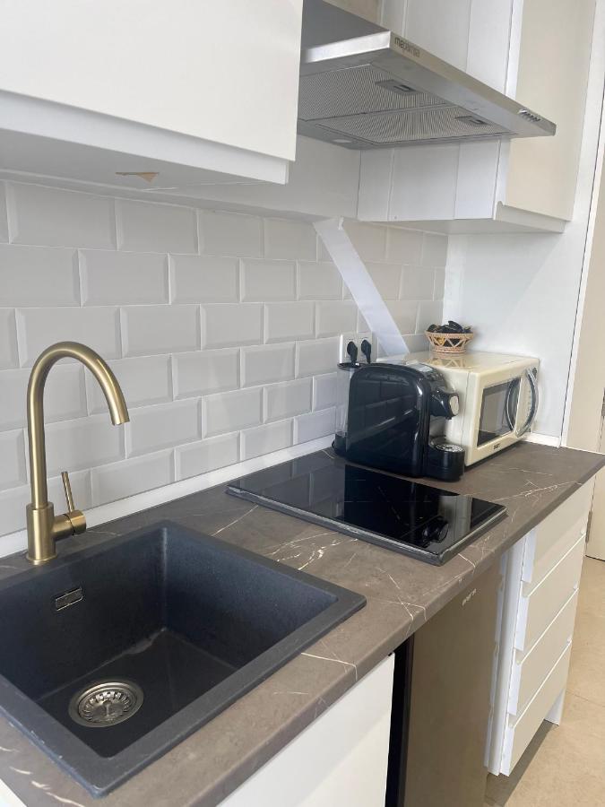 Sky Views Studio In City Centre Аликанте Экстерьер фото