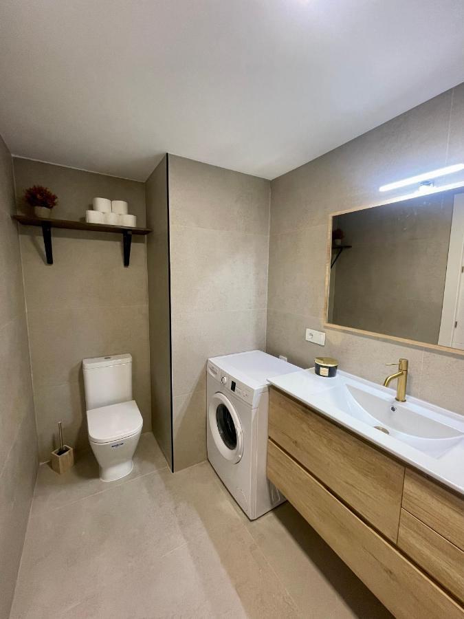 Sky Views Studio In City Centre Аликанте Экстерьер фото
