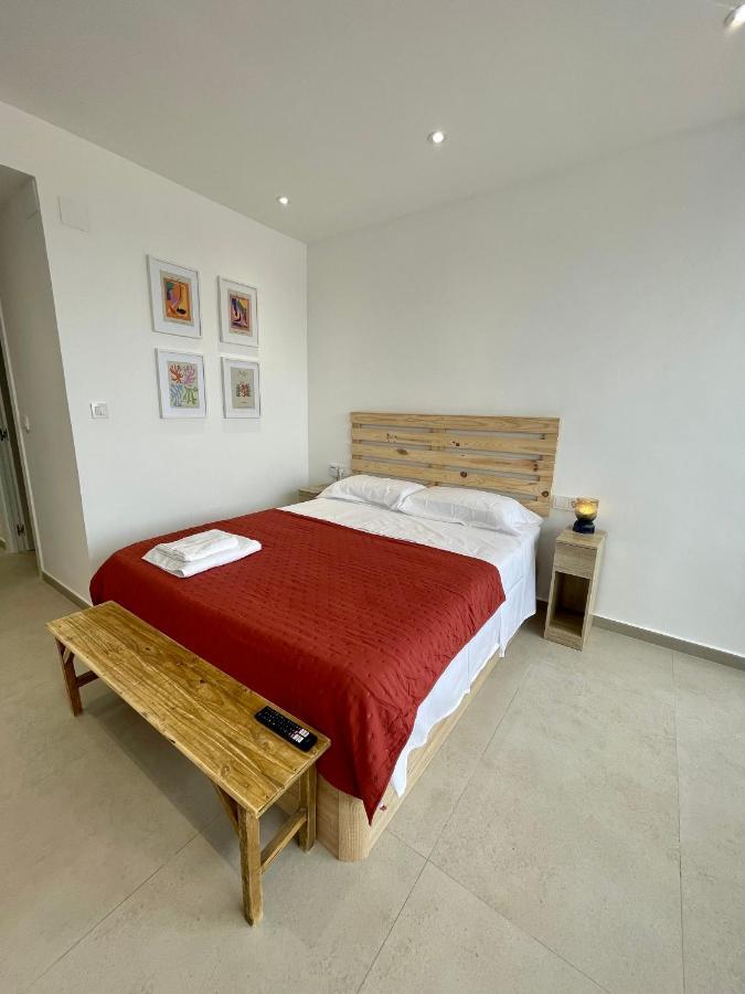 Sky Views Studio In City Centre Аликанте Экстерьер фото